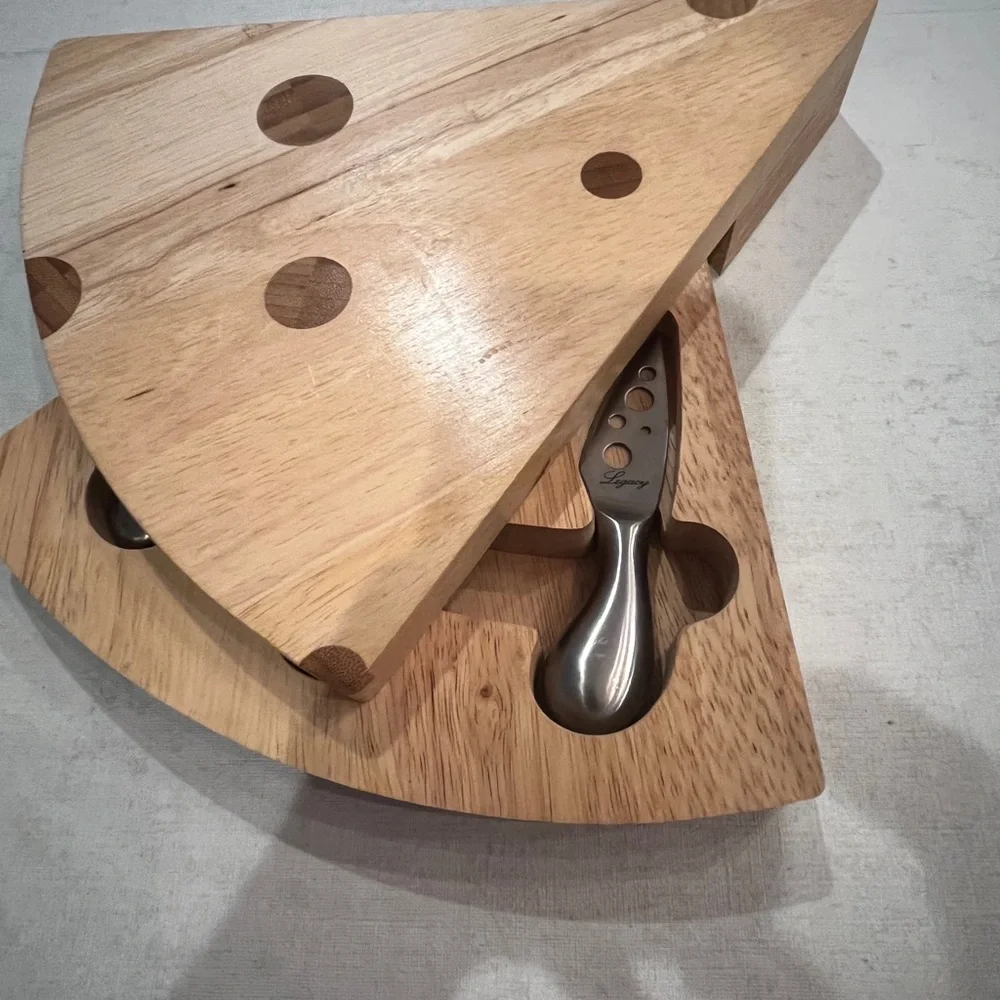Wooden Cheese-Shaped Cutting Board and cheese knife set. So Cute!